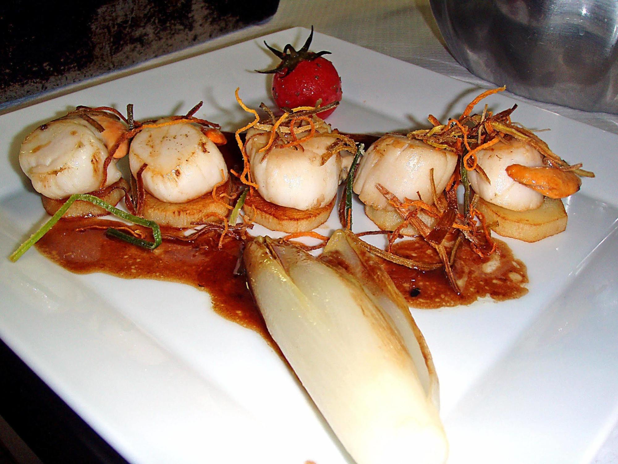 Logis Hotels - Hotel Restaurant Du Midi เรอแวล ภายนอก รูปภาพ
